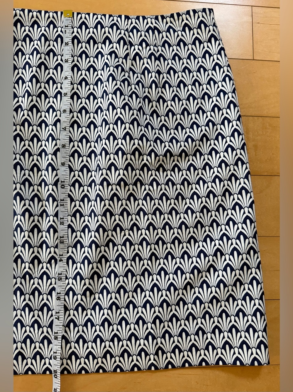 Talbots Cotton Geometric Pattern Print Skirt - Navy & White - Size 12 - Picture 7 of 12